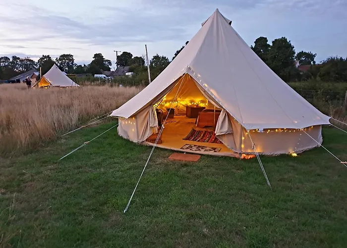 6 Guests - Bell Tent - Wood Stove - Views
