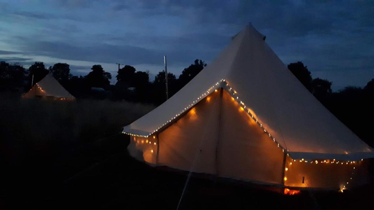 Сasa de vacaciones 6 Guests - Bell Tent - Wood Stove - Views Liverton